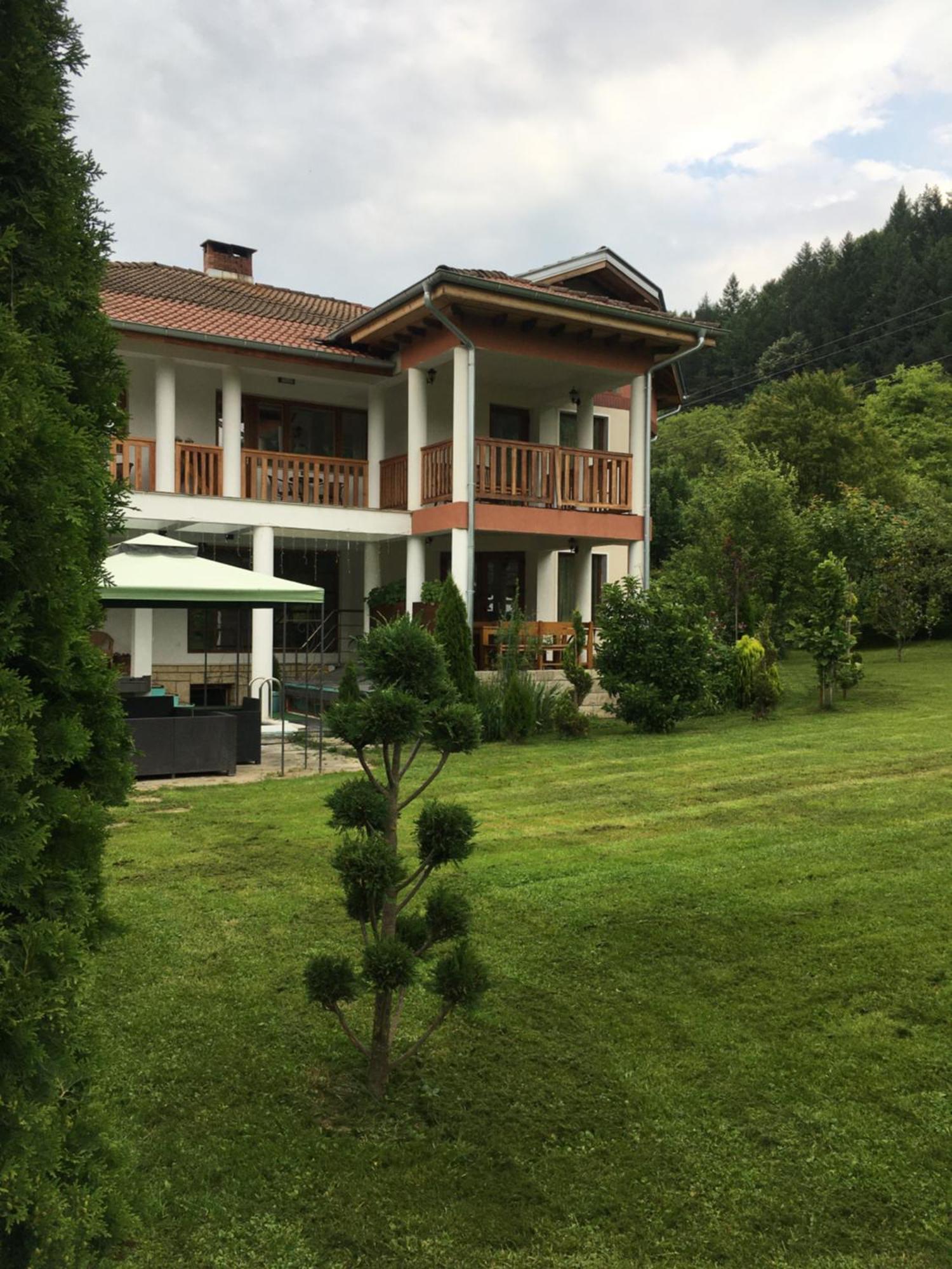 Guest House Rest Cherni Osum Dış mekan fotoğraf
